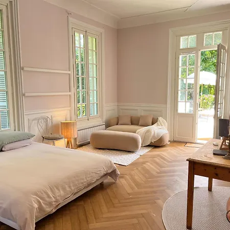 Avec Grande Terrasse Et Parc - Classe 4 Etoiles Apartmán