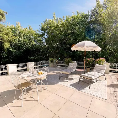 Appartement Avec Grande Terrasse Et Parc - Classé 4 étoiles Étretat